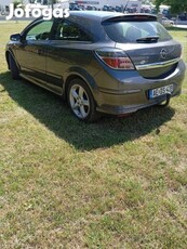 Opel Astra H GTC OPC felszereltséggel, 1.6 motorral metál szürke