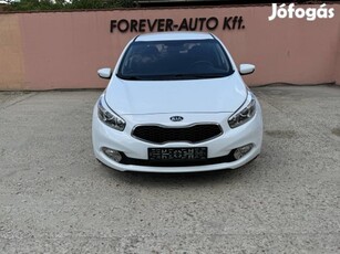 KIA CEE'D 1.4 CRDI EX Foglalózva