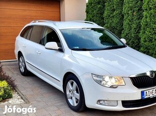 Skoda Superb Combi 2.0 CR TDI Elegance Bőr Navi...