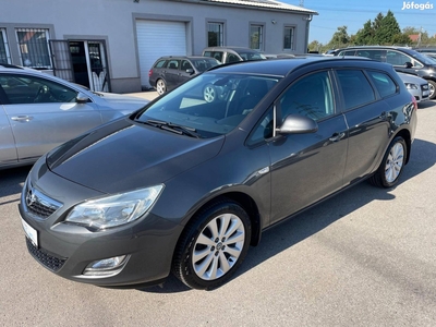 Opel Astra J Sports Tourer 1.4 T Start-Stop Sel...