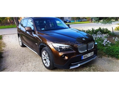 BMW X1 xDrive23d (Automata) Végig vezetett szervízkönyv