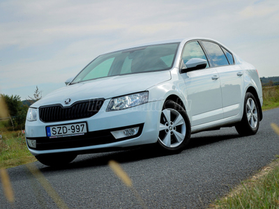 SKODA OCTAVIA 1.6 CR TDI Elegance Magyarországi 1. forg.hely