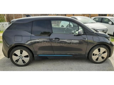 BMW I3 REX (Automata) Nagy navigáció. Könnyűfém felnik. Digitális klíma. Tolatóradar