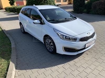 KIA CEE'D SW 1.6 GDI EX Limited 1.TUL.VEZ.SZ. KÖNYV.NAVI.KAMERA!!!!