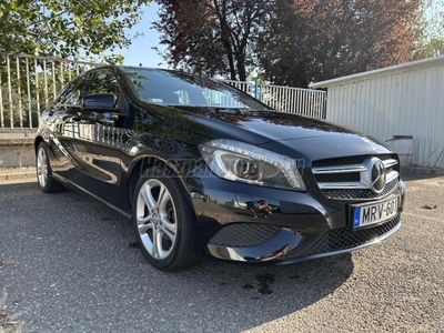 MERCEDES-BENZ A-OSZTÁLY A 180 CDI (BlueEFFICIENCY) 7G-DCT Magyar. Szervizkönyv. nyári-téli gumik