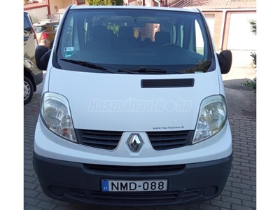 RENAULT TRAFIC 2.5 dCi L1H1 Passenger