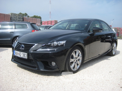 LEXUS IS