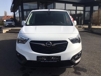 OPEL COMBO Cargo 1.5 DT L2H1 2.4t Cargo Edition