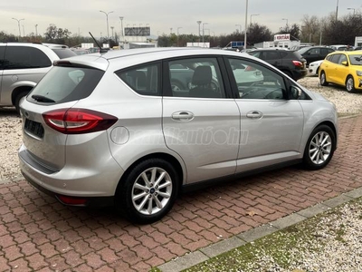 FORD C-MAX 1.5 TDCi DPF Titanium Powershift VÉGIG VEZETETT SZERVIZKÖNYV