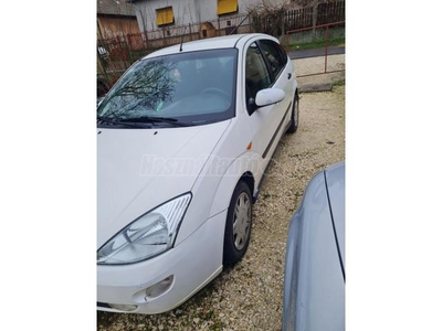 FORD FOCUS 1.6 Trend