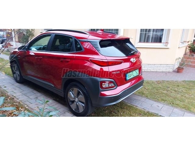 HYUNDAI KONA EV 64kWh Premium Edition LED/Bőr/Krell Hifi/Kamera/Ülésfűtés/Garanciális/Gyári fényezés