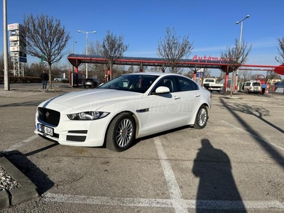 JAGUAR XE 2.0 l4D Pure