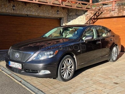 LEXUS LS 600h (Automata)