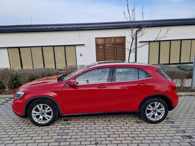 MERCEDES-BENZ GLA 200 CDI d Urban szép állapotban. fehér bőr belsővel. nyitható panoráma tetővel