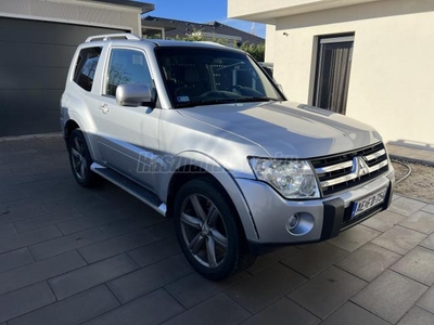 MITSUBISHI PAJERO 3.2 DI-DC Intense Plus (Automata)