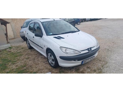 PEUGEOT 206 1.4 Presence