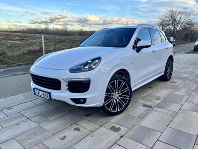 PORSCHE CAYENNE Dízel Tiptronic ic