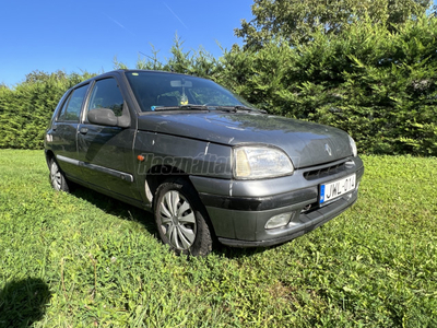 RENAULT CLIO 1.4 RT