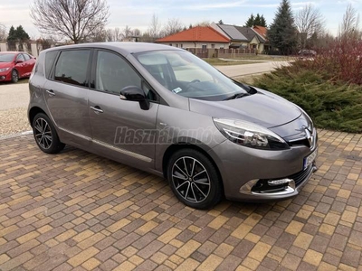 RENAULT SCENIC Scénic 1.6 dCi Bose Stop&Start 107-E KILOMÉTER