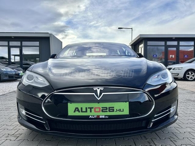 TESLA MODEL S 85 (Automata) 367 LE - ADAPTÍV LENGÉSCSILLAPÍTÁS - PREMIUM CONNECTIVITY - SC04