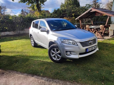 TOYOTA RAV 4 Rav4 2.2 D-4D Executive