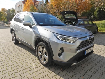 TOYOTA RAV 4 Rav4 2.5 Hybrid Executive AWD e-CVT Magyarországi-Első Tulajdonostól!