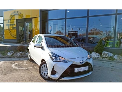 TOYOTA YARIS 1.5 HSD Live (Automata) ÁFÁS! Magyarországi! 1. tulajdonostól! Végig szervizelt! 16.000 km !