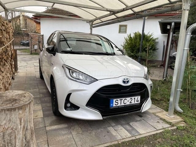 TOYOTA YARIS 1.5 Hybrid Selection Style VIP e-CVT