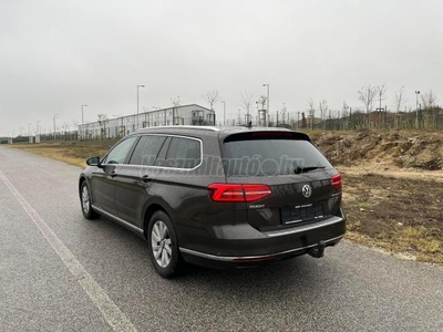 VOLKSWAGEN PASSAT VIII Variant 2.0 TDI BMT SCR Highline 4Motion