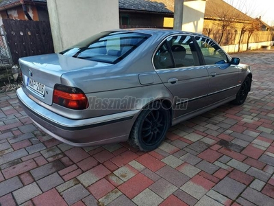 BMW 520i