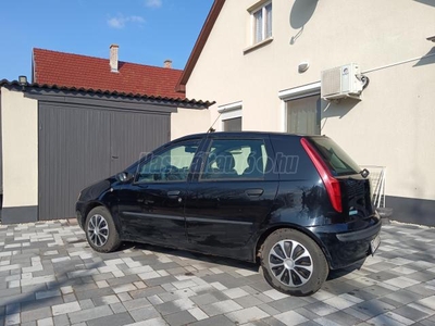 FIAT PUNTO 1.2 Active Frissen szervízelve! Új gumikkal