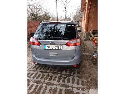 FORD C-MAX Grand2.0 TDCi Titanium [7 személy]