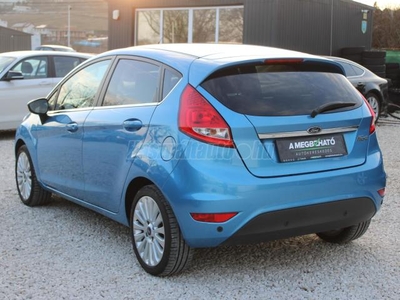 FORD FIESTA 1.25 Titanium Digit klíma Tolatóradar 16 colos alulelnik Friss nagyszerviz