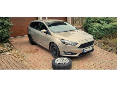 FORD FOCUS 1.0 EcoBoost Trend S S Magyarországi Sérülésmentes Ülésfűtés. Led fényszóró!