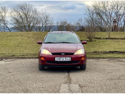 FORD FOCUS 1.4 Ambiente