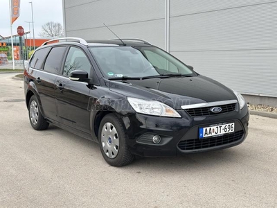 FORD FOCUS 1.8 FFV Titanium