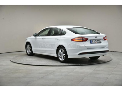 FORD MONDEO 2.0 TDCi Titanium MAGYAR 1.TUL-LED-NAVI-APP-4xÜ.FŰTÉS-P.RADAR-SÁVTARTÓ!