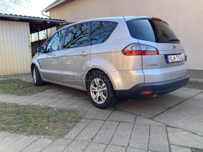 FORD S-MAX 2.0 TDCi Titanium