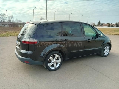 FORD S-MAX 2.0 TDCi Titanium DPF 7 személyes.sport belső.gyári alufelni.Bi xenon