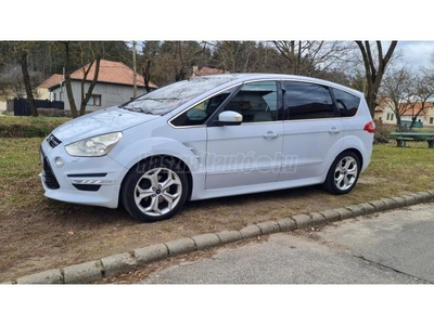 FORD S-MAX 2.0 TDCi Titanium-S Powershift