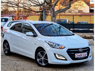 HYUNDAI I30 1.4 MPi ISG Comfort 1.Tul - !!! 75.000Km !!! - VEZETETT SZERVIZKÖNYV - 23 ÉVE CREDIT CAR