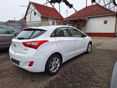 HYUNDAI I30 1.4i Comfort