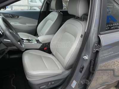 HYUNDAI KONA EV 64kWh Premium Head Up.Kamera.Led.D.KLima.Űl.Fű.és Sze..Navi.PDC