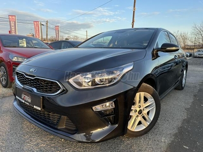 KIA CEE'D 1.6 CRDI Platinum Navigáció/Tolatókamera/Sávtartó/1 év garanciával