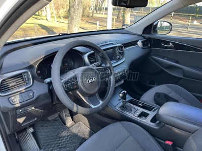 KIA SORENTO 2.2 CRDi LX 4WD