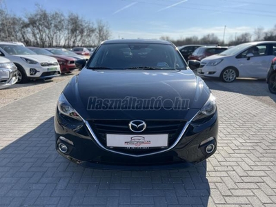 MAZDA 3 Sport 2.0 Revolution 165LE! ÜLÉSFŰTÉS! HOLTTÉR-FIGYELŐ! BOSE! XENON!