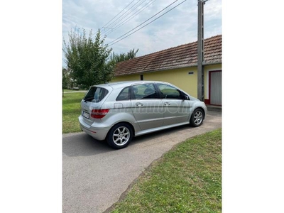 MERCEDES-BENZ B 180 CDI