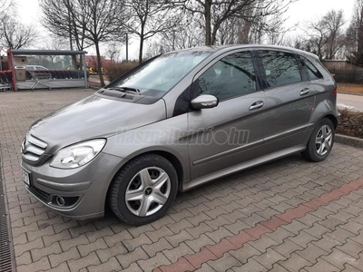 MERCEDES-BENZ B-OSZTÁLY B 200 T Turbo