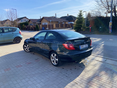 MERCEDES-BENZ C 200 Kompressor Sportcoupe