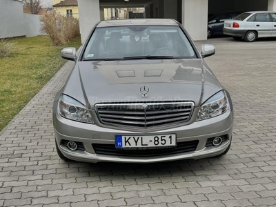 MERCEDES-BENZ C 220 CDI BlueEFFICIENCY Classic (Automata) Magyarországi. szervízkönyv. újszerű